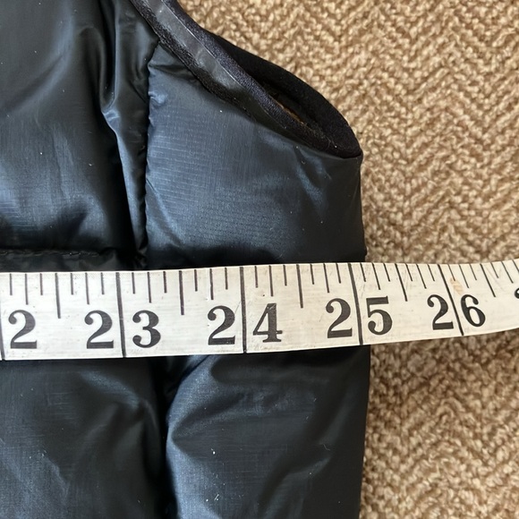 Mountain Hardware vest - Picture 5 of 13